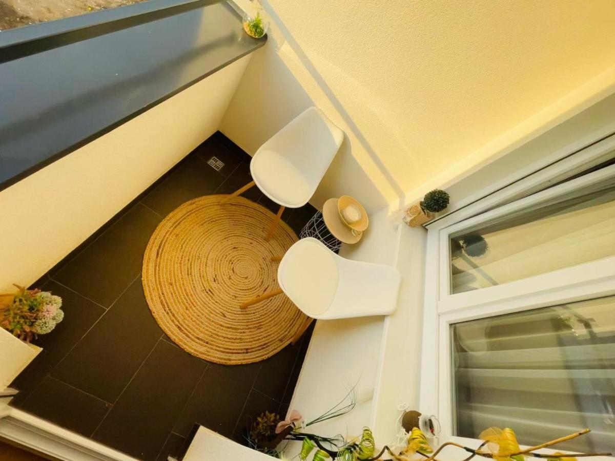 Stan Na Dan "Apartman Purple" Apartment Banja Luka Exterior photo